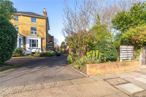 Windsor Court, Peveril Drive, Teddington, TW11