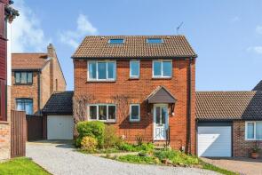 35, High Mead, Swindon SN4 8LP