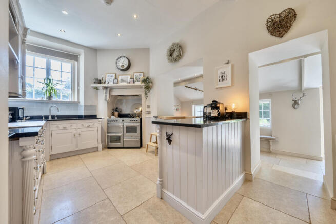 Kitchen / Breakfast Room