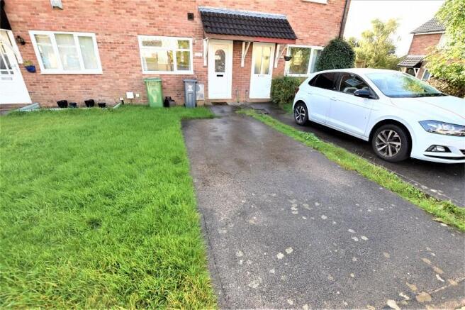 Entrance & Front Garden