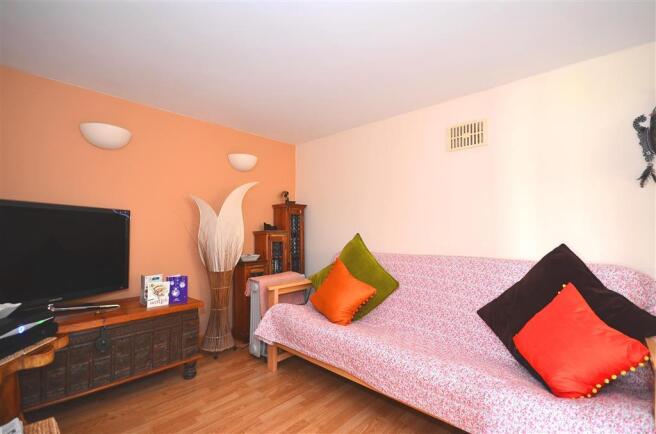Lounge / Kitchen