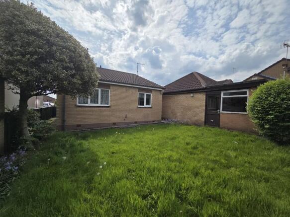 2 bed Detached Bungalow for sale Image 11