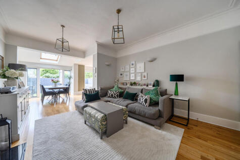 Holroyd Road, Putney, London, SW15