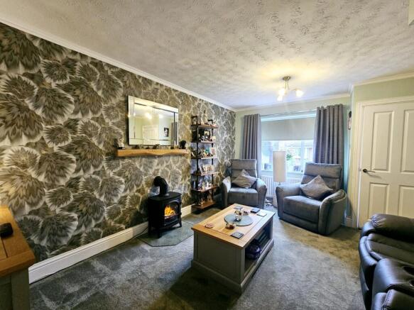 2 bed Semi-Detached for sale Image 4