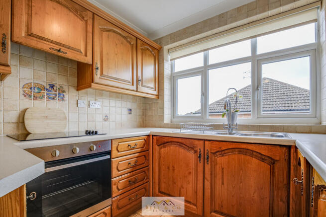 3 bed Semi-Detached for sale Image 5