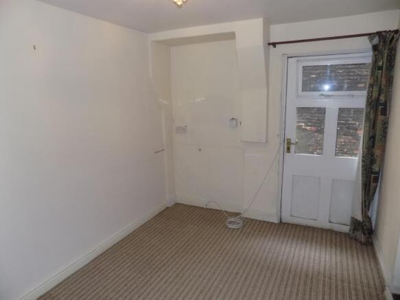 SMALL GROUND FLOOR B