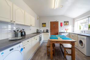 97, Carholme Road, Lincoln LN1 1RT