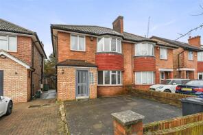 34, Friars Way, London W3 6QE