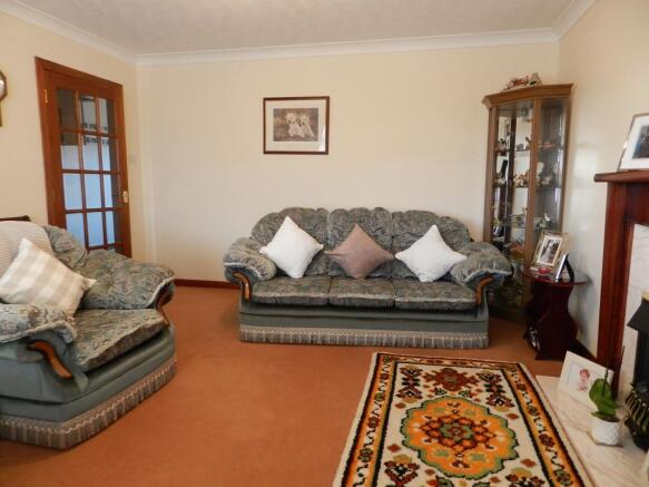 Lounge 4 (Property Image)