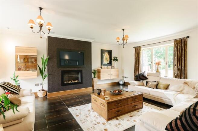 8263812-interior06-p
