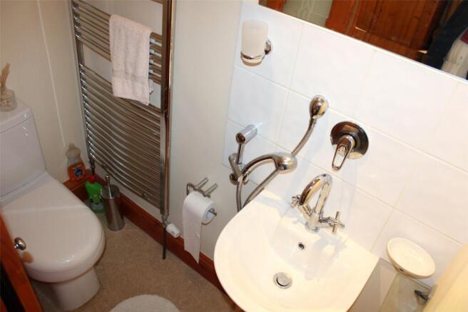En-Suite Wash Room