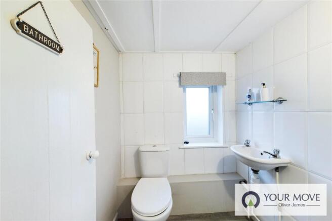 Cloakroom / Wc