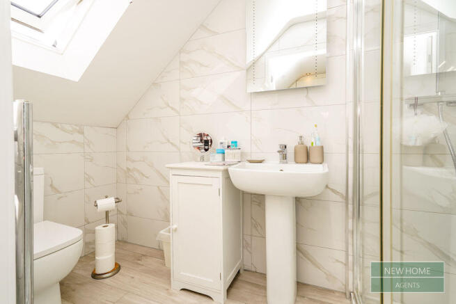 4 bed Terraced for sale Image 12