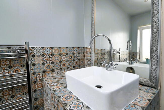 3 bed Terraced for sale Image 8