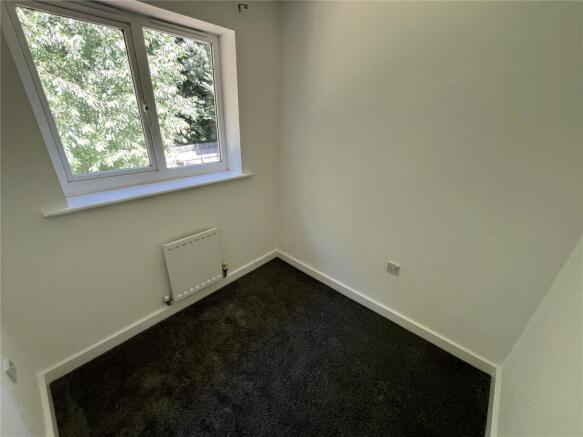 3 bed End of Terrace to rent Image 9