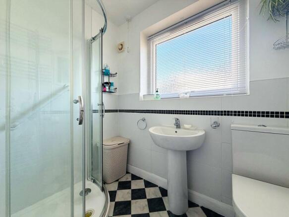2 bed Semi-Detached Bungalow for sale Image 10
