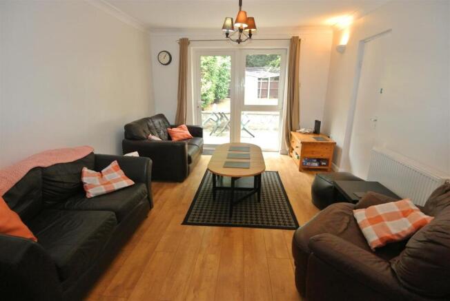 Beechtree Avenue, Englefield Green, Egham photo 4