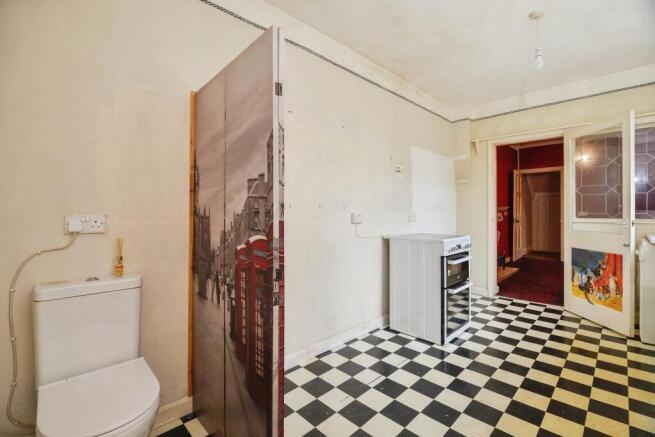 3 bed Terraced for sale Image 6