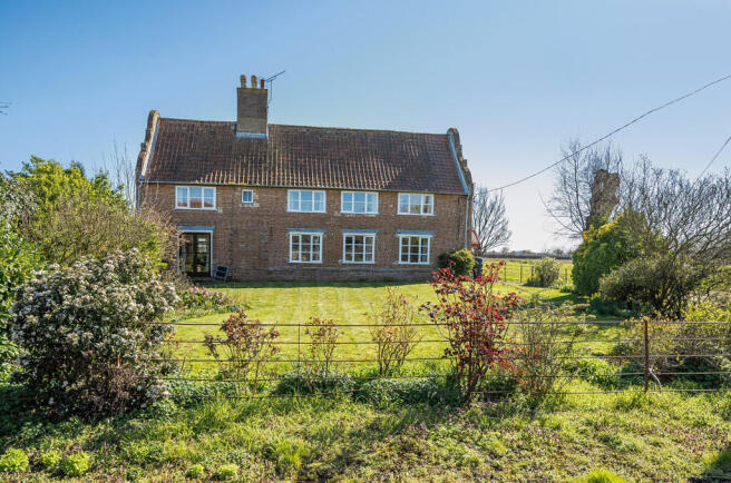 1425682-2-69bae64...