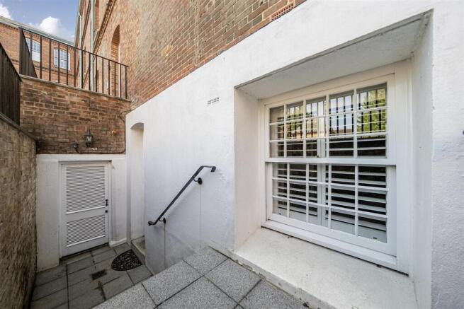 Private Entrance.jpg
