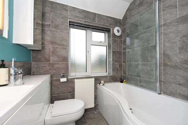Modern Bathroom Suit