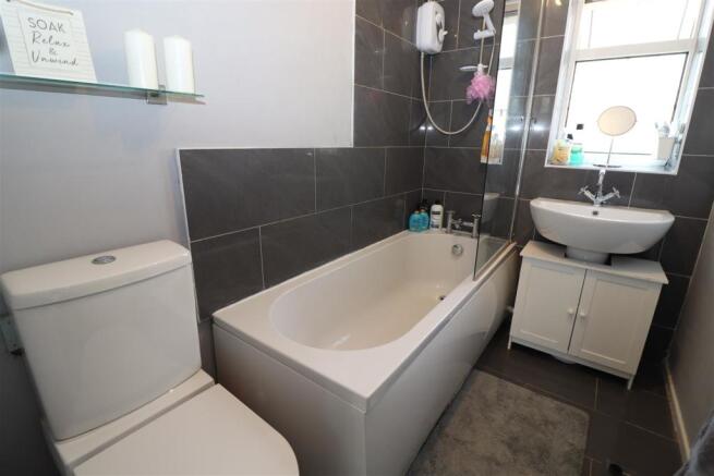 Bathroom / WC