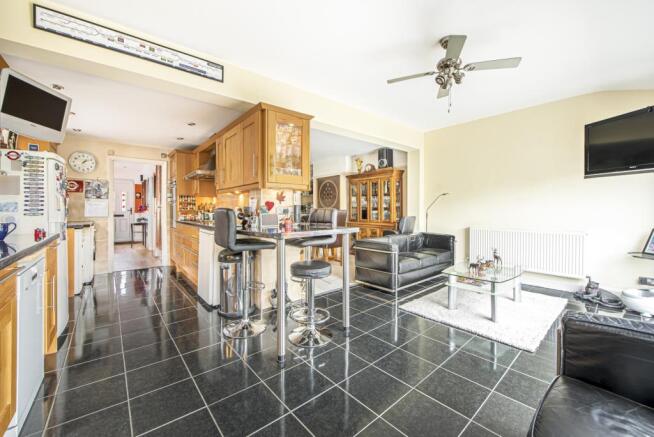 Kitchen (2)