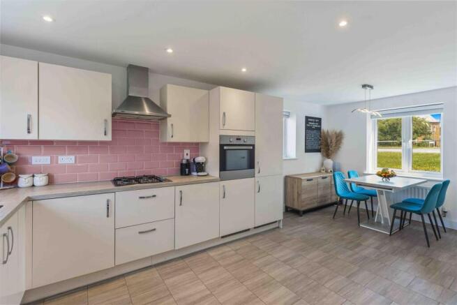 14 Greville Road, Banbury-9.jpg