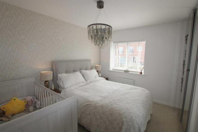 3 bed Semi-Detached for sale Image 9