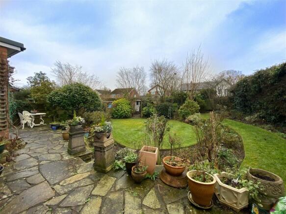 Garden L 2.jpg