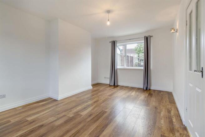 8703451-interior08-800.jpg