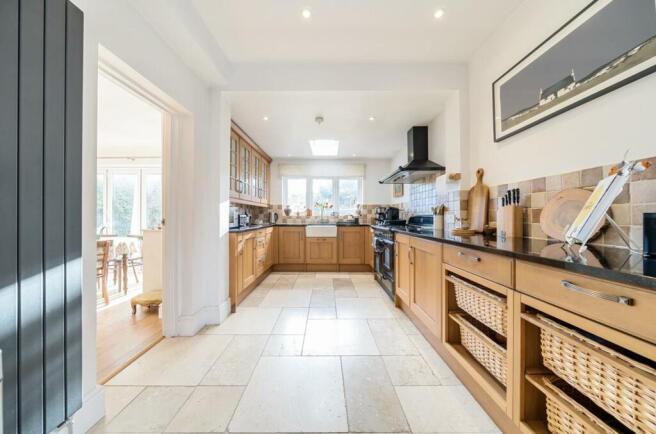 Davidson Frost-Wellings, DFW, Bushey Hall Road, Bu