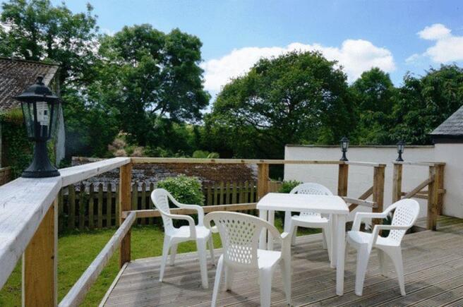 Decking/rear g...