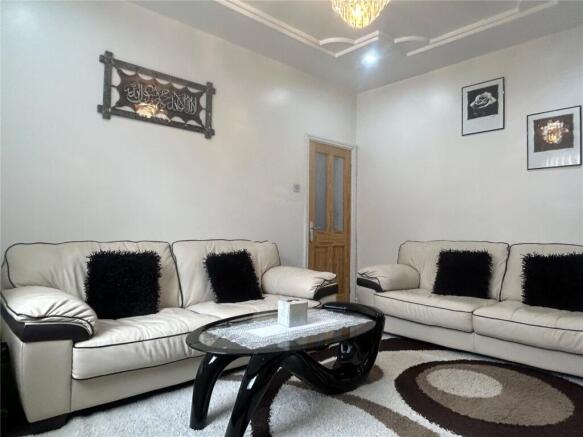 4 bed Terraced for sale Image 9