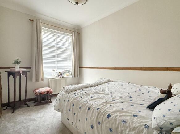 2 bed Flat for sale Image 9