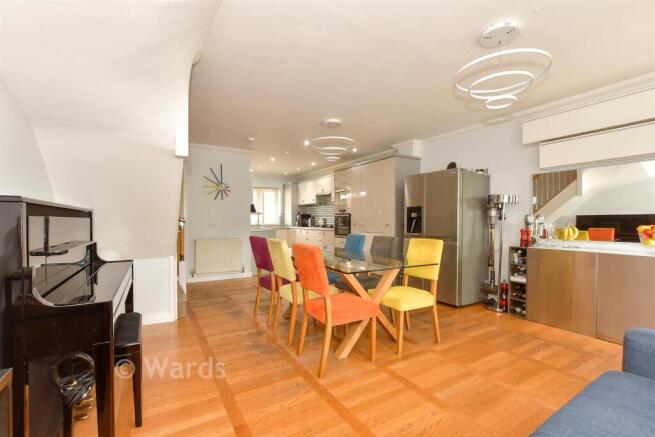Parish Close, Broadstairs, Kent photo 4