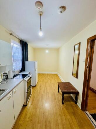 IMG-20250801-WA00...