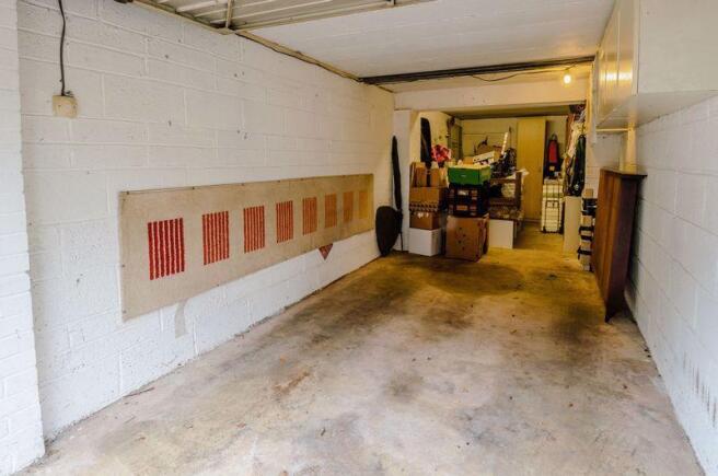 Tandem Garage