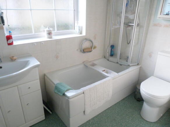 Photo 12
