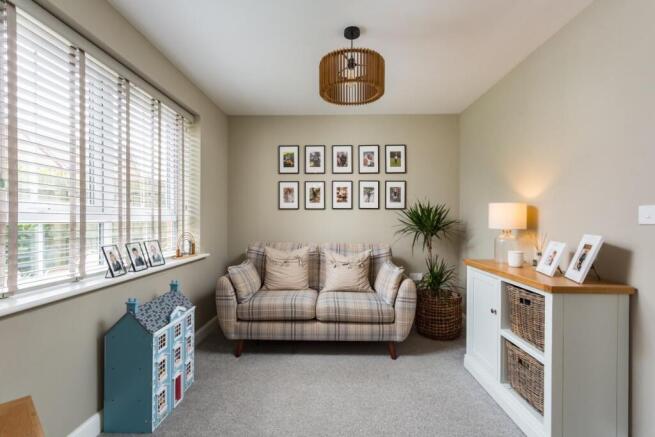 4 bed Detached for sale Image 5