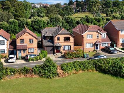 Fairfield Gardens, Sandown, PO36
