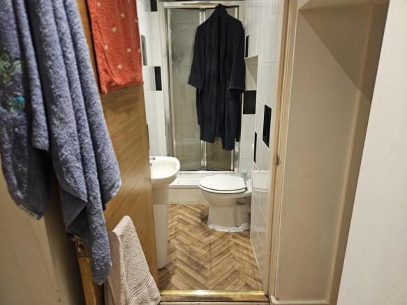 1 bed Flat for sale Image 10