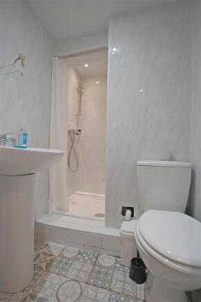 2 bed Terraced for sale Image 9