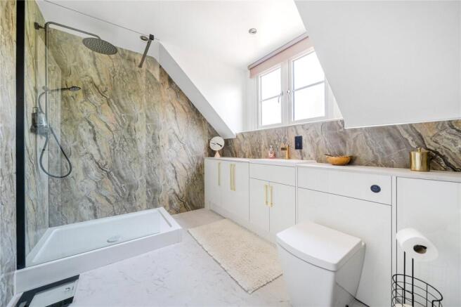 4 bed Detached for sale Image 4