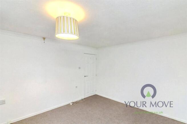 2 bed Flat to rent Image 5
