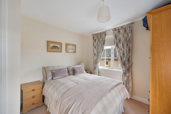 4 bed Detached for sale Image 8