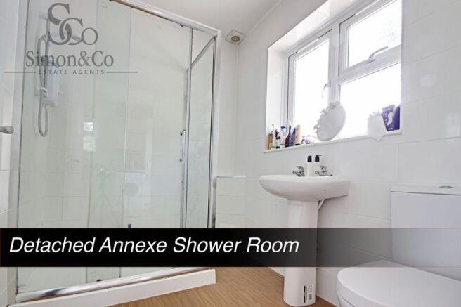 Annexe Shower ...