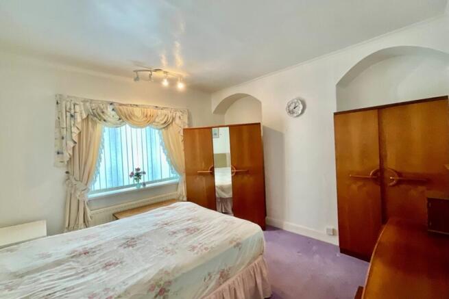 3 bed Semi-Detached for sale Image 10