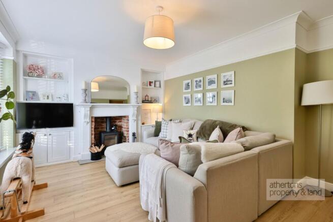 4 bed Semi-Detached for sale Image 4