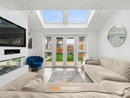 49, Lightoaks Drive, Liverpool L26 6BJ